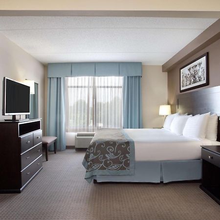 Wingate By Wyndham Garner/Raleigh South Hotel Bagian luar foto
