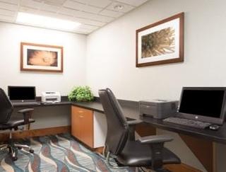 Wingate By Wyndham Garner/Raleigh South Hotel Bagian luar foto