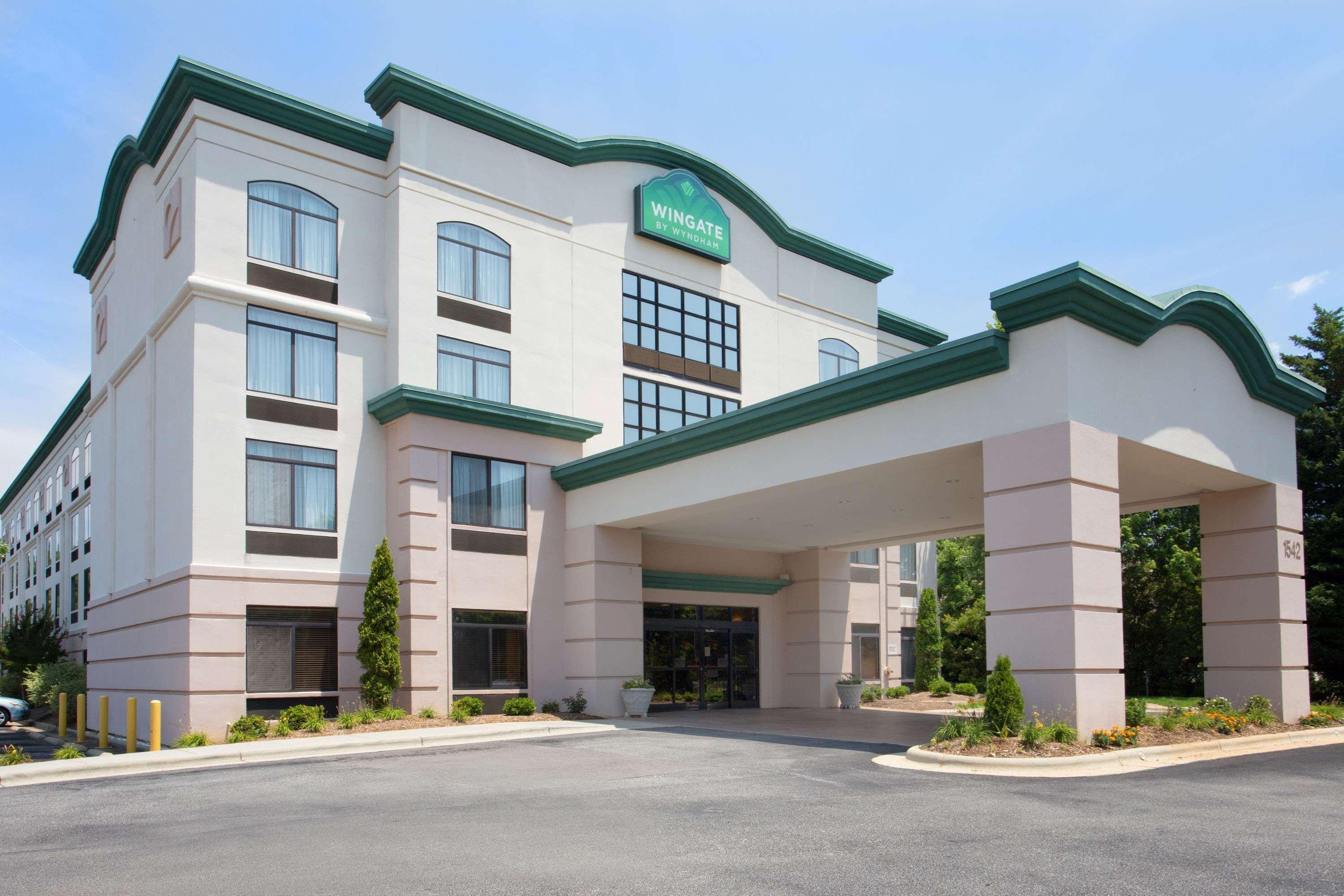 Wingate By Wyndham Garner/Raleigh South Hotel Bagian luar foto